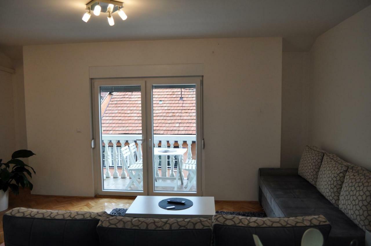 דירות טוזלה Apartman Dina מראה חיצוני תמונה