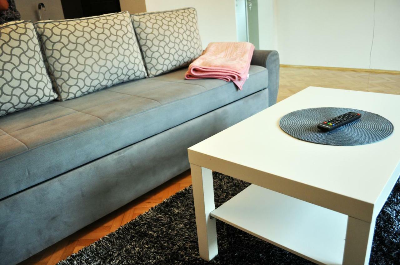 דירות טוזלה Apartman Dina מראה חיצוני תמונה