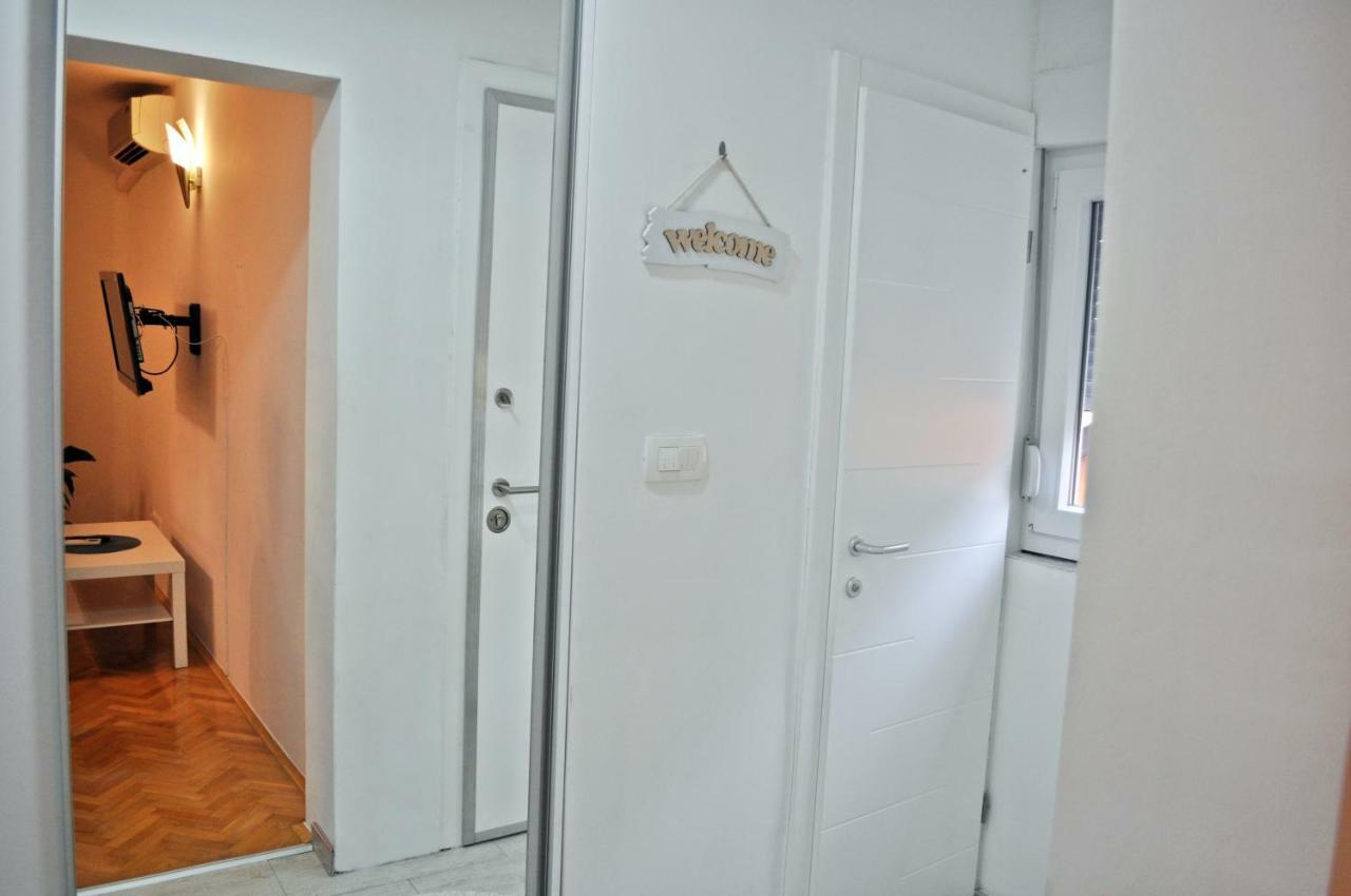 דירות טוזלה Apartman Dina מראה חיצוני תמונה