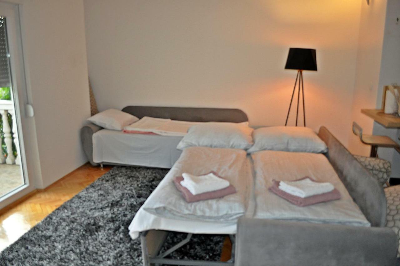 דירות טוזלה Apartman Dina מראה חיצוני תמונה