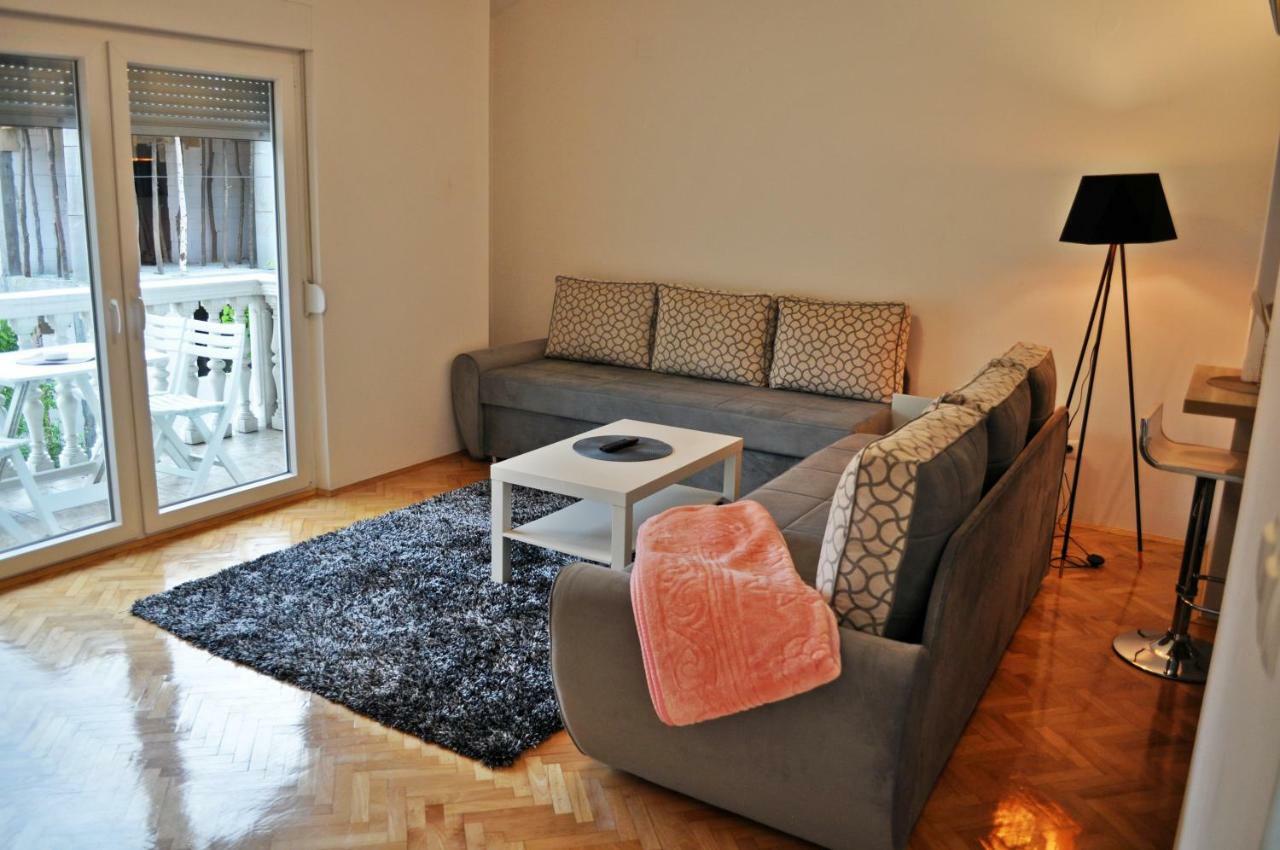 דירות טוזלה Apartman Dina מראה חיצוני תמונה