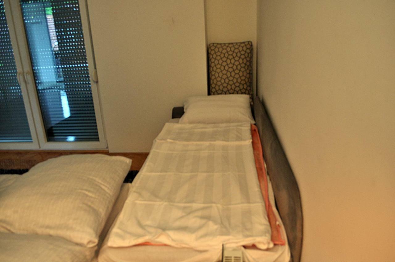 דירות טוזלה Apartman Dina מראה חיצוני תמונה