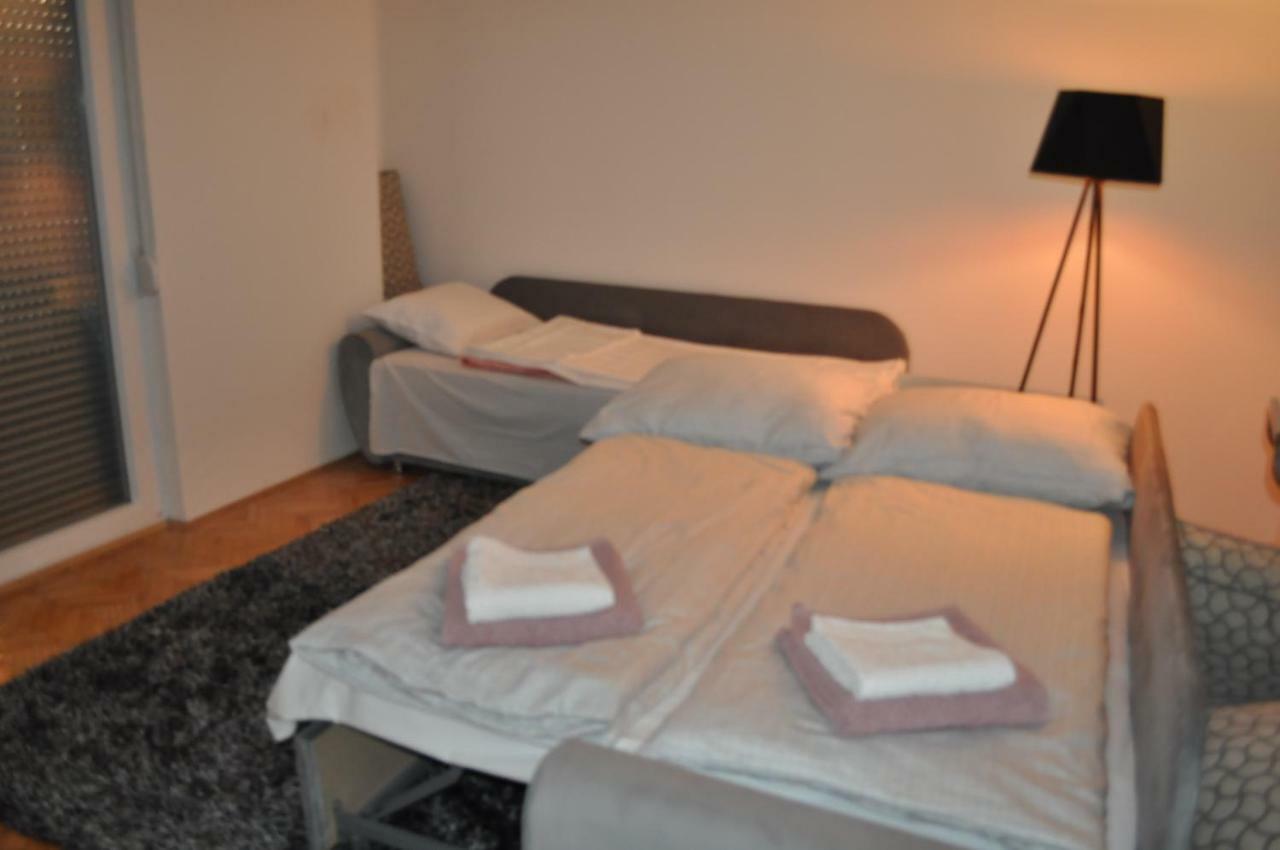 דירות טוזלה Apartman Dina מראה חיצוני תמונה